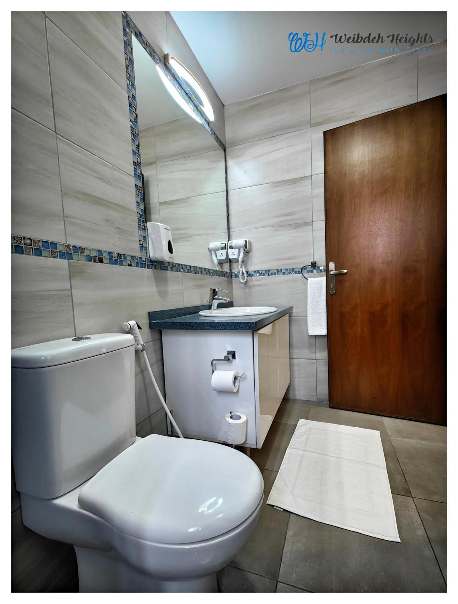 Weibdeh Heights Hotel Suites อัมมาน ภายนอก รูปภาพ
