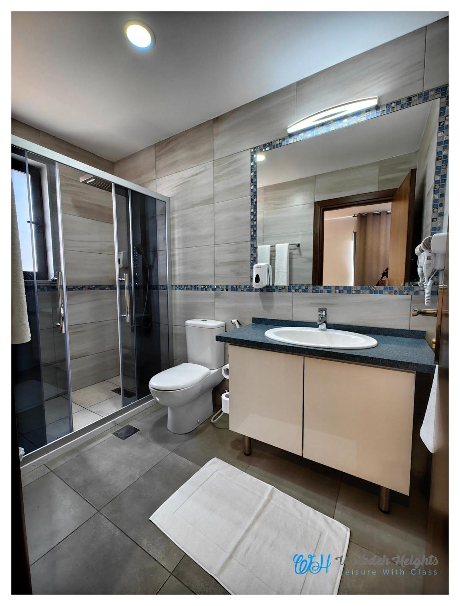 Weibdeh Heights Hotel Suites อัมมาน ภายนอก รูปภาพ